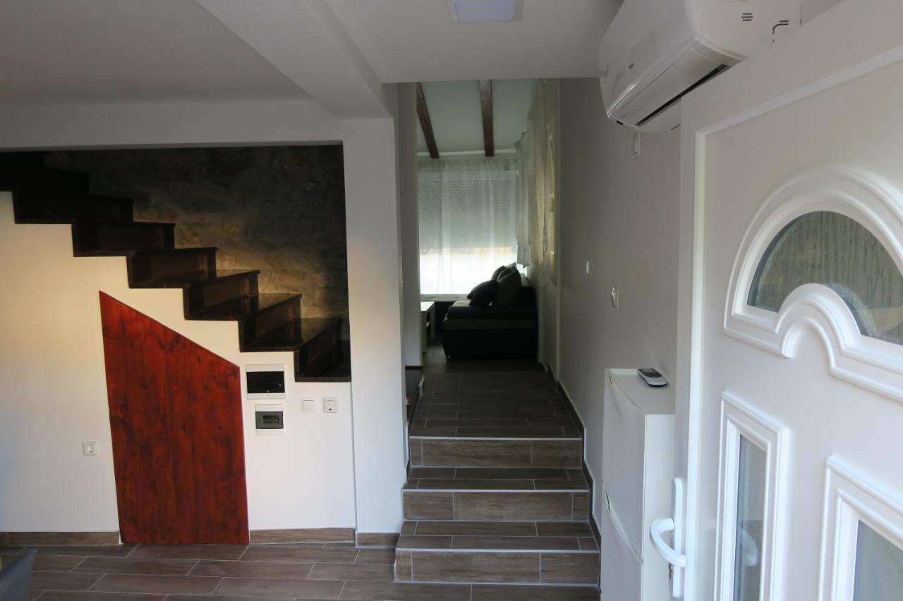Holiday Home Ljubicic Башка Екстер'єр фото